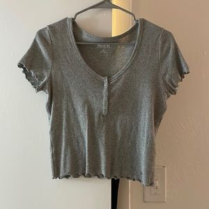 Light grey hollister baby tee